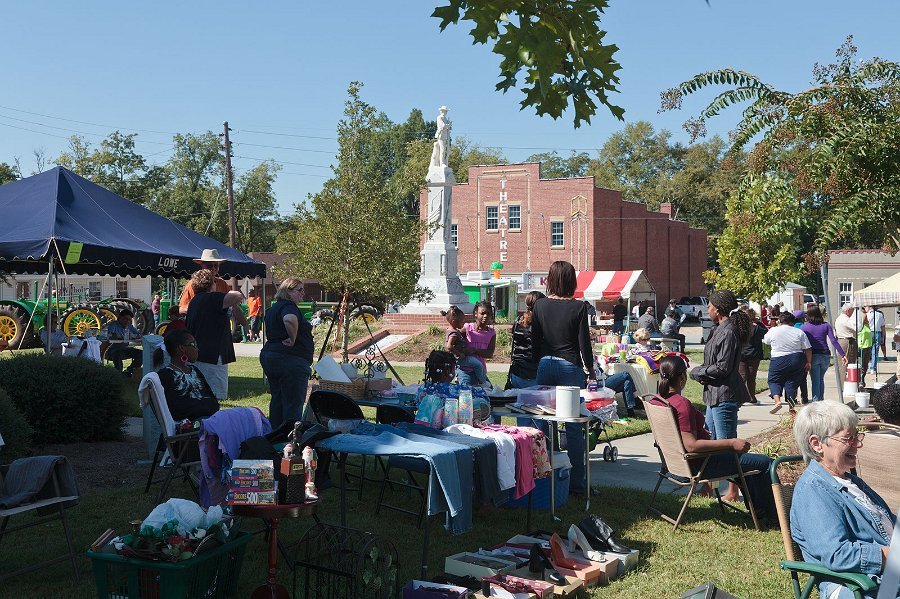 Fiddles Vittles 101002 0813